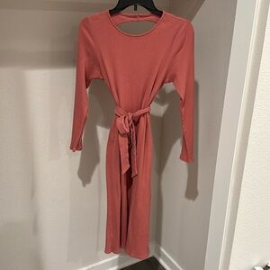 Dusty Pink Ribbed Knit Midi Dress